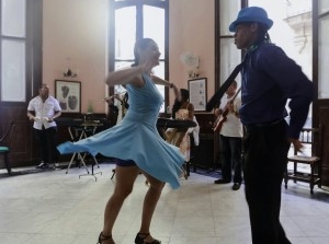 Cuban Rueda de Casino: Dance Class with Lana Corrales